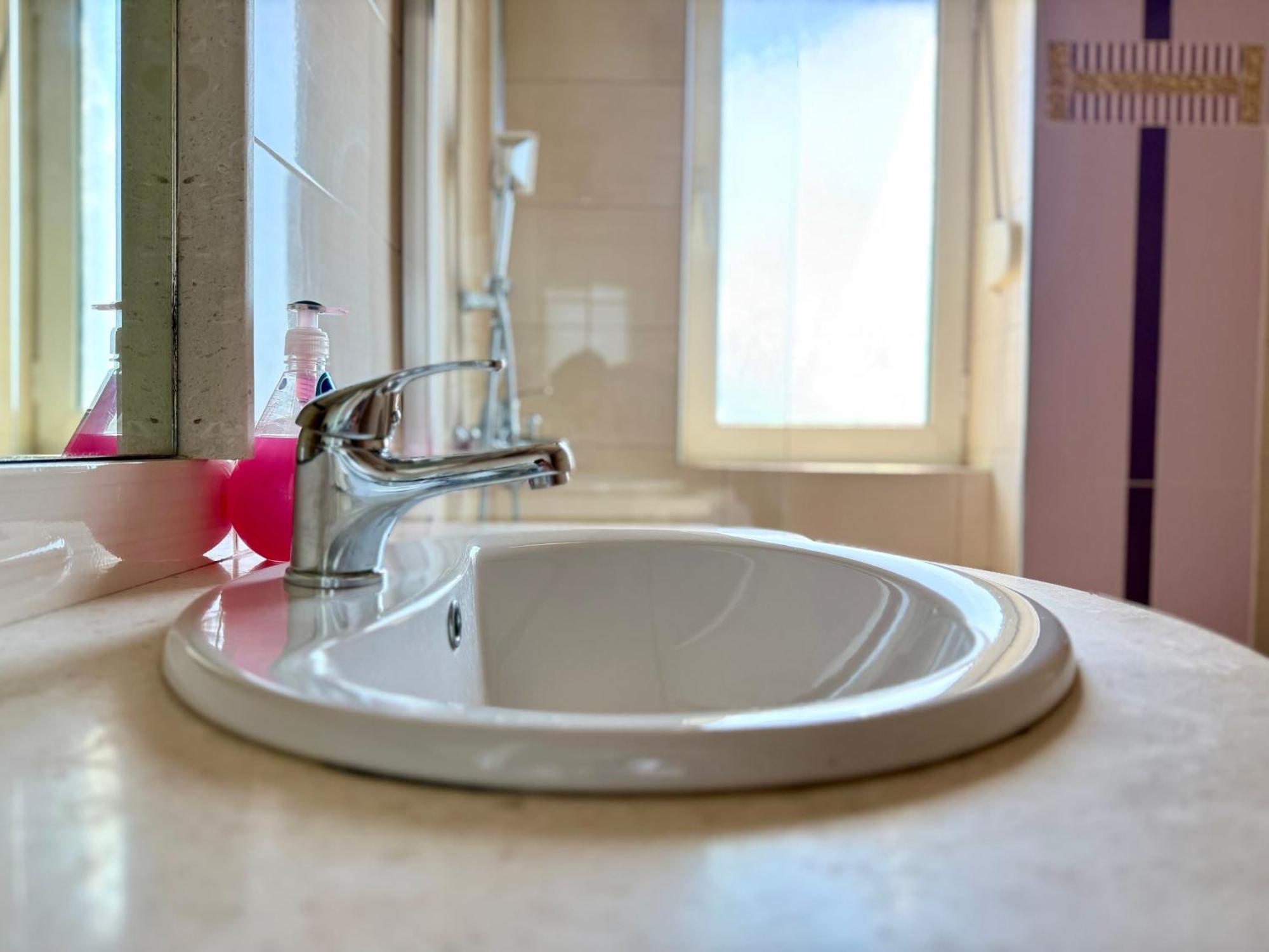 Spectacular Seaview Apartment Vlorë エクステリア 写真