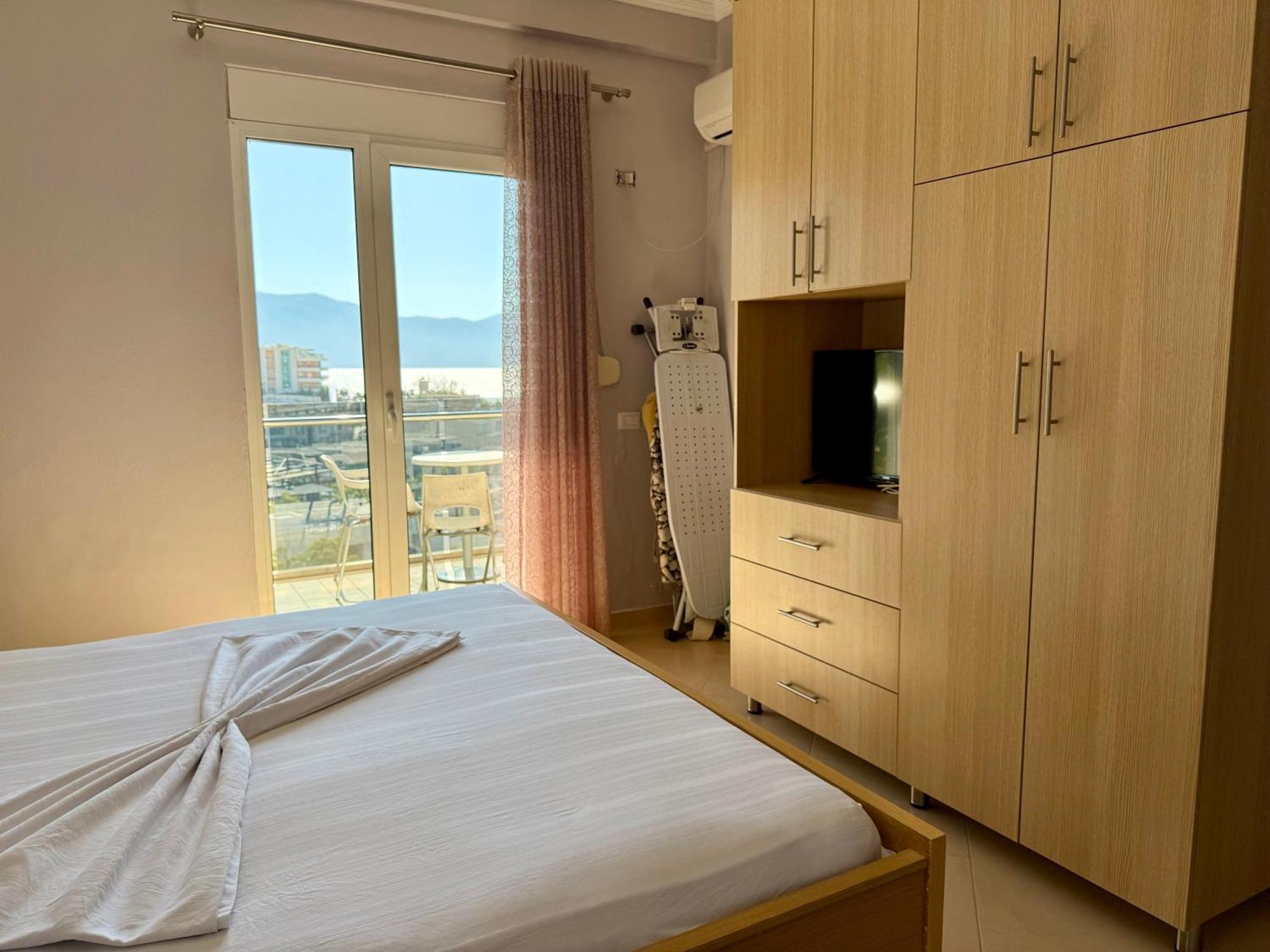 Spectacular Seaview Apartment Vlorë エクステリア 写真