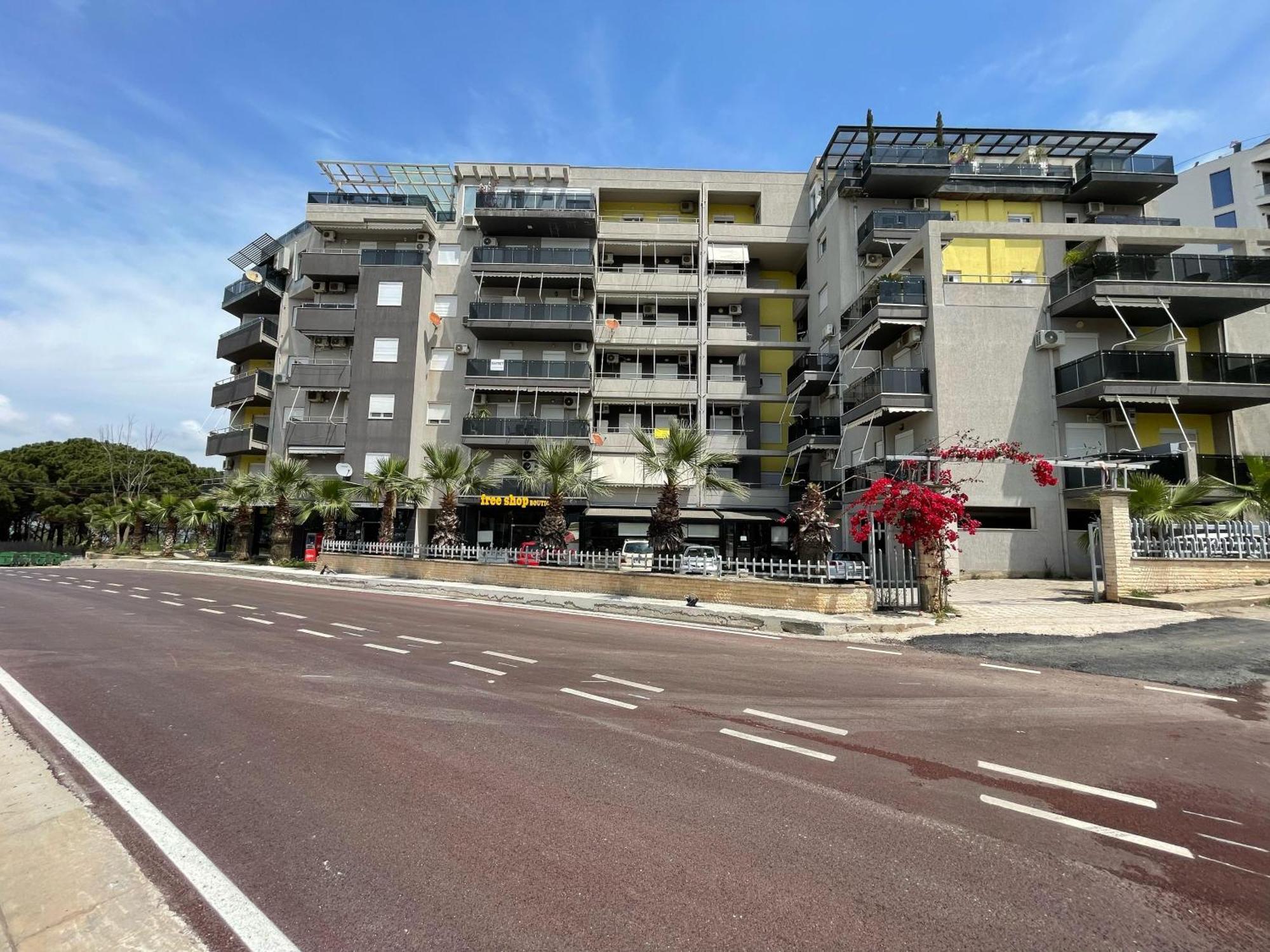 Spectacular Seaview Apartment Vlorë エクステリア 写真